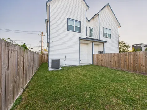 4619 Stassen Street B Houston TX 77051
