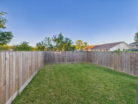 4619 Stassen Street B Houston TX 77051