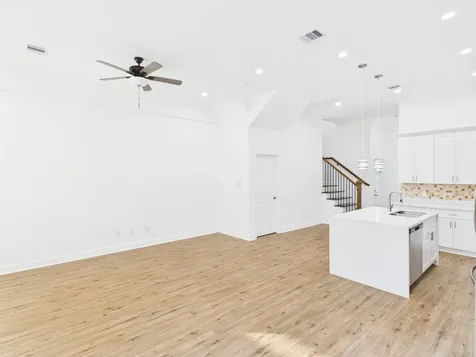 4619 Stassen Street B Houston TX 77051