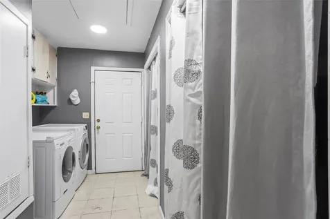 8406 Glen Valley Drive Houston TX 77061