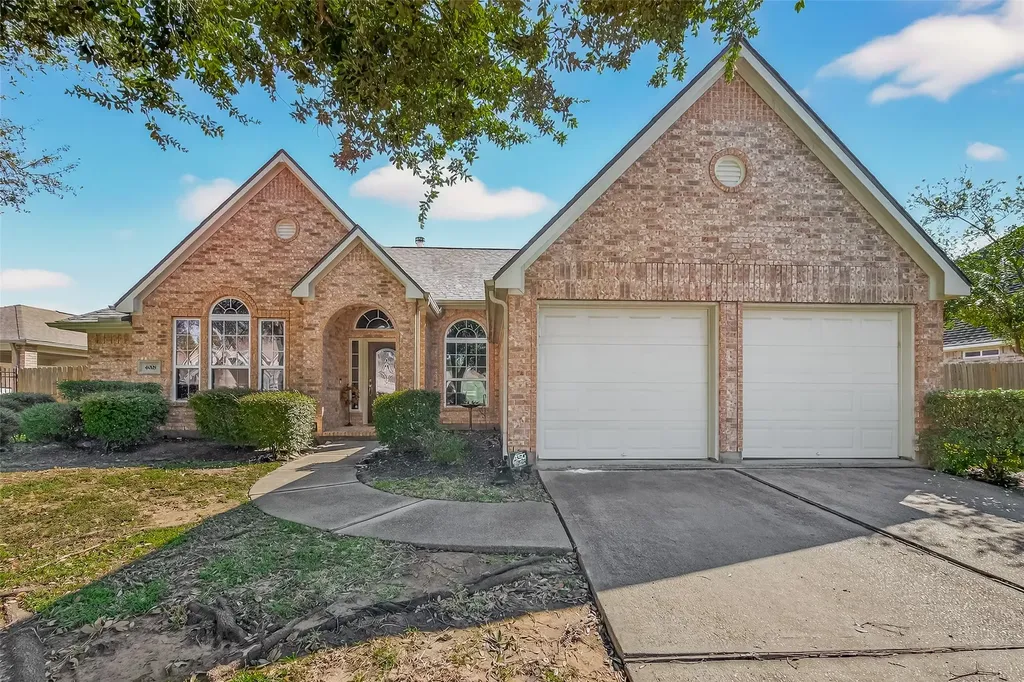 4018 Copper Creek Baytown TX 77521