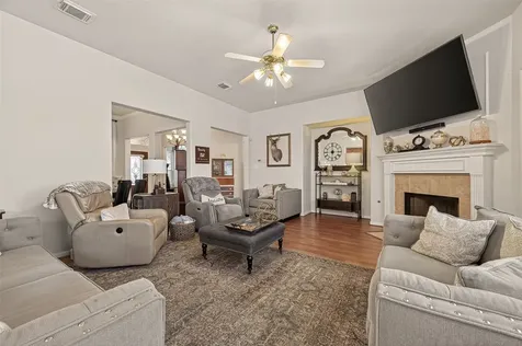 4018 Copper Creek Baytown TX 77521
