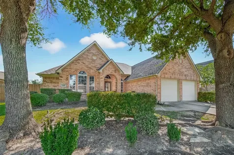 4018 Copper Creek Baytown TX 77521