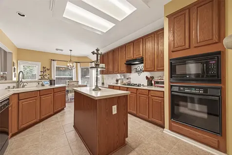 4018 Copper Creek Baytown TX 77521