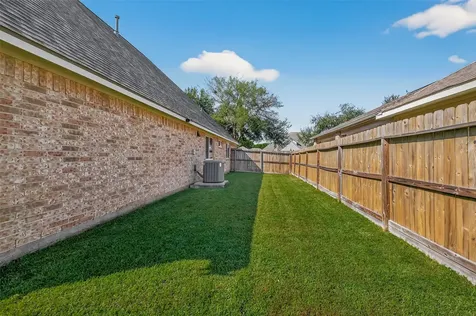 4018 Copper Creek Baytown TX 77521