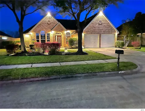 4018 Copper Creek Baytown TX 77521
