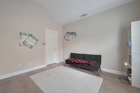 24 Versante Court Houston TX 77070