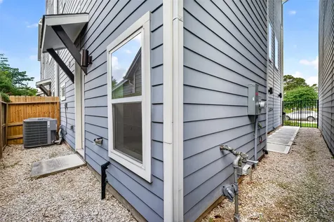 4818 Brinkman Street Houston TX 77018