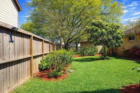1912 Aggie Lane League City TX 77573