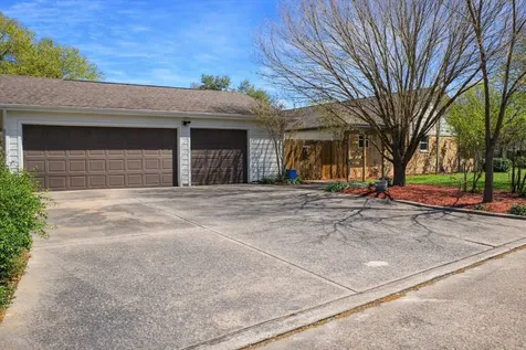 1912 Aggie Lane League City TX 77573