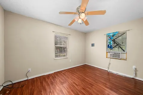 1814 Mansfield Street Houston TX 77091