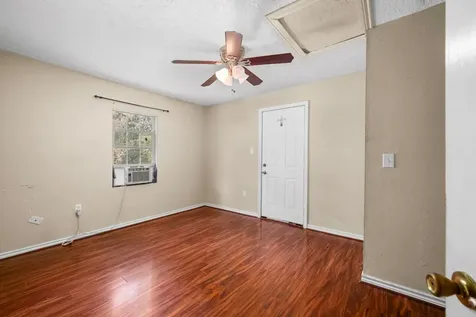 1814 Mansfield Street Houston TX 77091