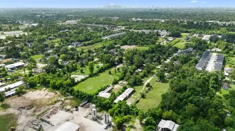 1814 Mansfield Street Houston TX 77091