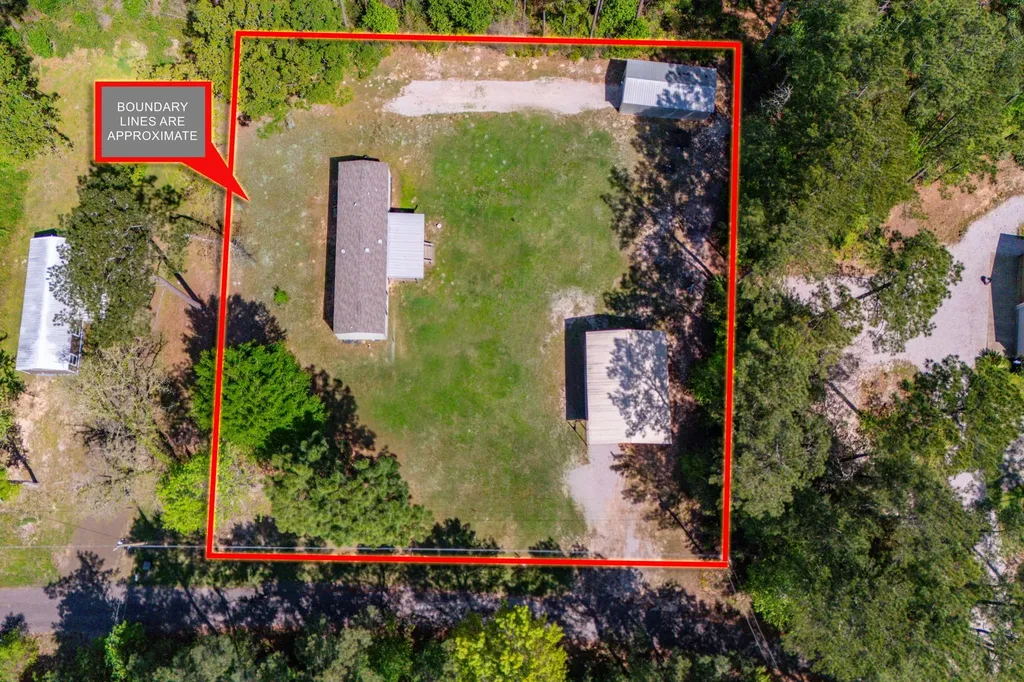 275 Bryan Street Zavalla TX 75980