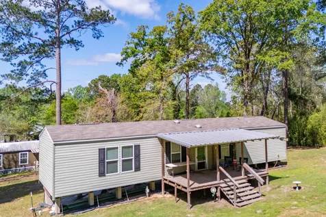 275 Bryan Street Zavalla TX 75980