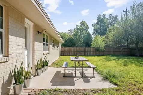9651 Richmond Avenue Houston TX 77063