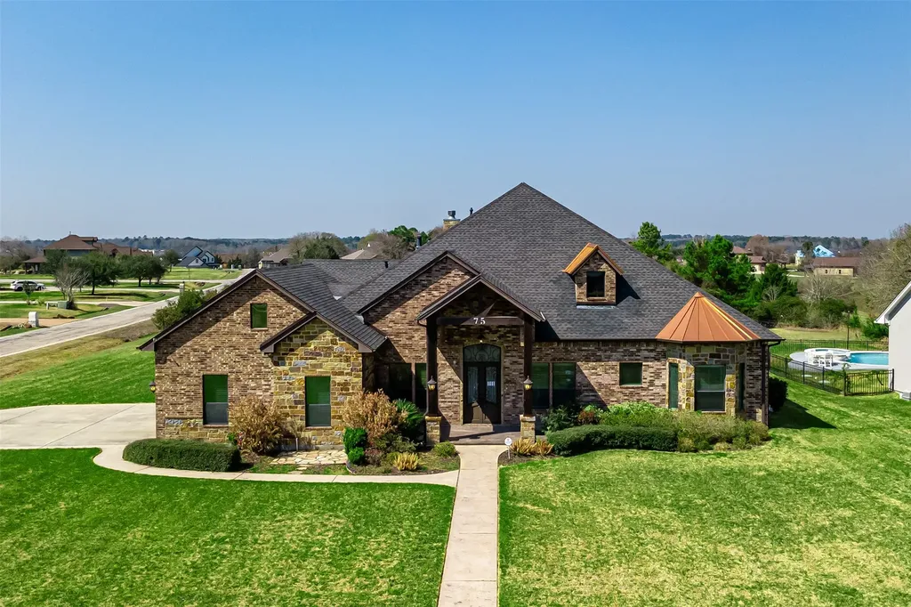 75 Grandview Boulevard Montgomery TX 77356