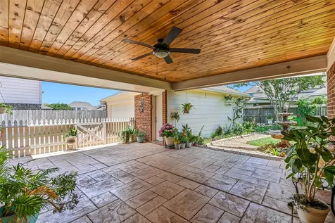 1226 Martinez Court Friendswood TX 77546