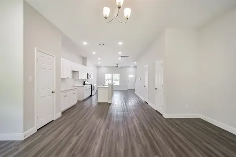 5604 Eastland Street Houston TX 77028