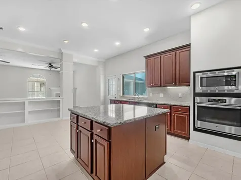 38 Palmero Way Manvel TX 77578
