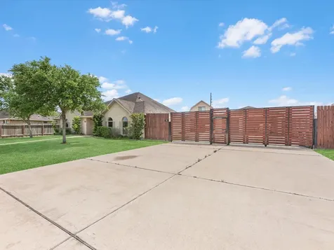 38 Palmero Way Manvel TX 77578