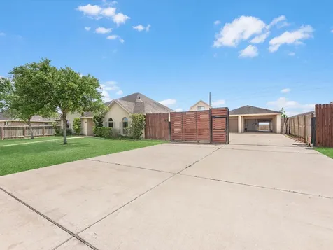 38 Palmero Way Manvel TX 77578