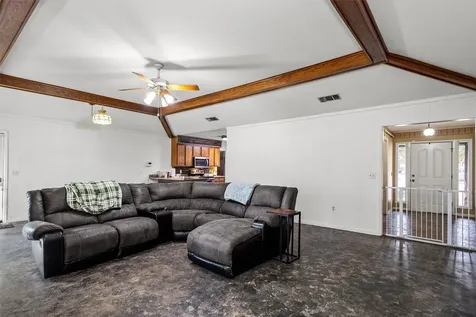 419 Trailwood Circle Lufkin TX 75904