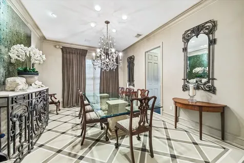 2627 Sutton Court Houston TX 77027