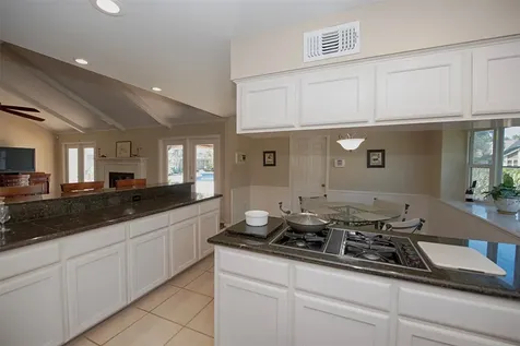 18502 Vinland Drive Nassau Bay TX 77058