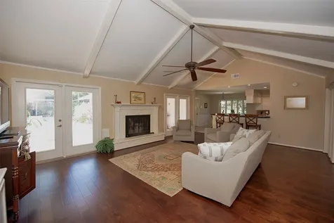 18502 Vinland Drive Nassau Bay TX 77058