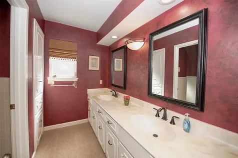 18502 Vinland Drive Nassau Bay TX 77058