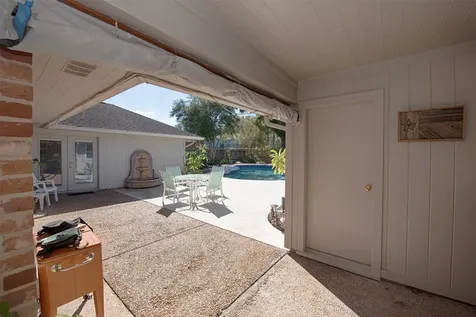 18502 Vinland Drive Nassau Bay TX 77058