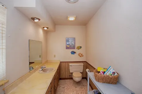 18502 Vinland Drive Nassau Bay TX 77058