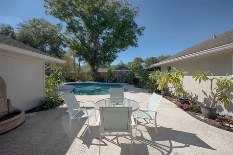 18502 Vinland Drive Nassau Bay TX 77058