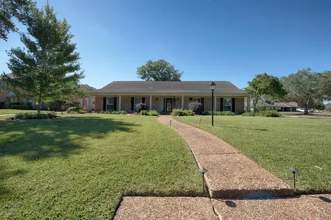 18502 Vinland Drive Nassau Bay TX 77058
