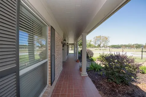 18502 Vinland Drive Nassau Bay TX 77058