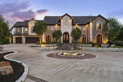 4 Steven Luke Lane Friendswood TX 77546