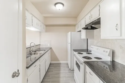 6815 Beachwood Street 1 Houston TX 77021
