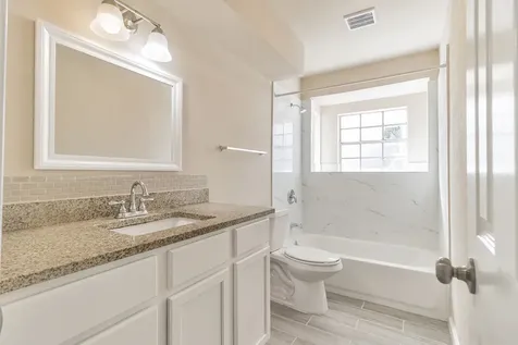 6815 Beachwood Street 1 Houston TX 77021