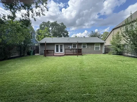 1843 Nina Lee Lane Houston TX 77018