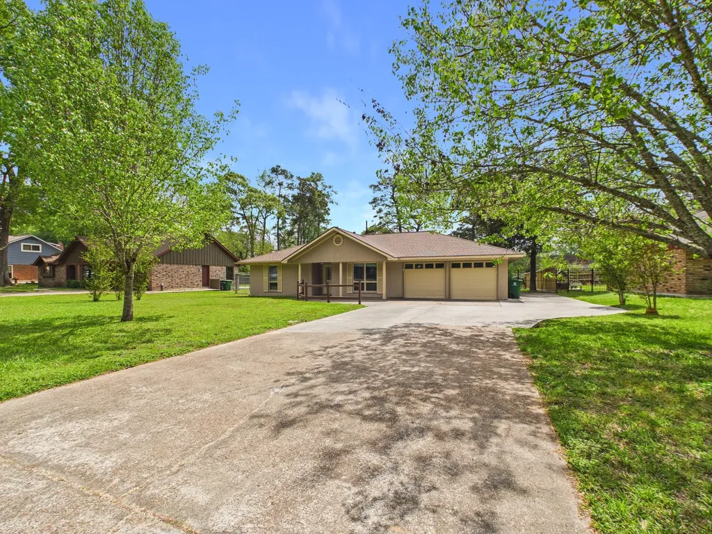 1618 Hamblen Road Kingwood TX 77339