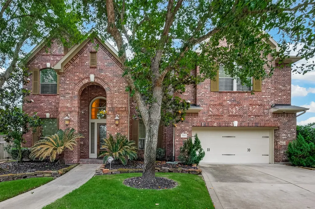 27411 Manor Falls Lane Fulshear TX 77441