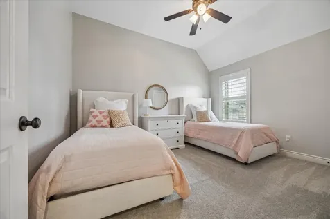 1616 Hewitt Drive Houston TX 77018
