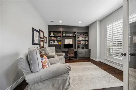 1616 Hewitt Drive Houston TX 77018