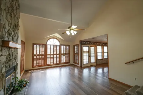 5463 County Road 961 Brazoria TX 77422