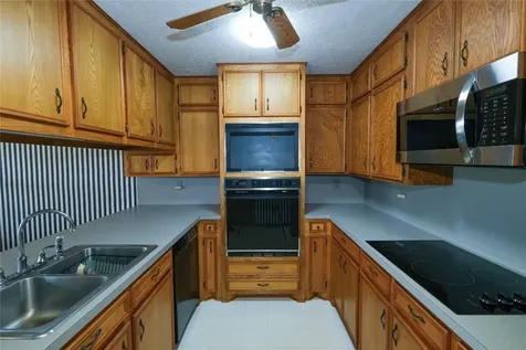 5463 County Road 961 Brazoria TX 77422