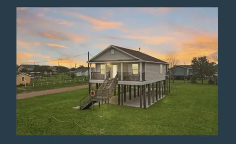 1124 Overton Avenue Port Bolivar TX 77650