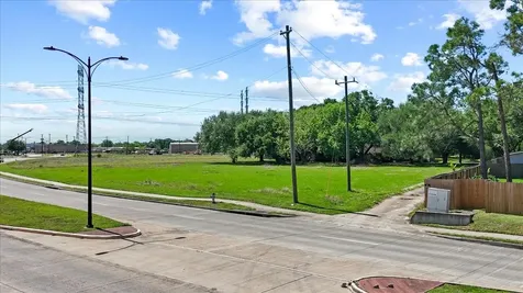 718 Staffordshire Road Stafford TX 77477