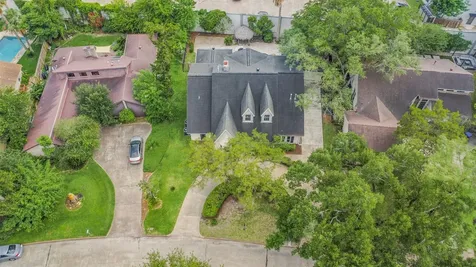 9143 Penn Manor Ct Court Houston TX 77055