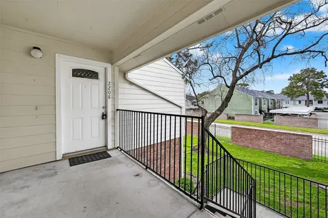 14555 Wunderlich Drive 2208 Houston TX 77069